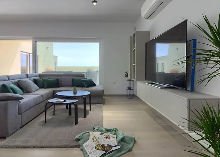 فيلة Mako, Moderne Luxus-villa Mit Swimmingpool Und Whirlpool In Ruhiger Vorort-lage Von