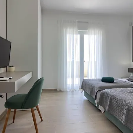 Mako, Moderne Luxus-villa Mit Swimmingpool Und Whirlpool In Ruhiger Vorort-lage Von Pula